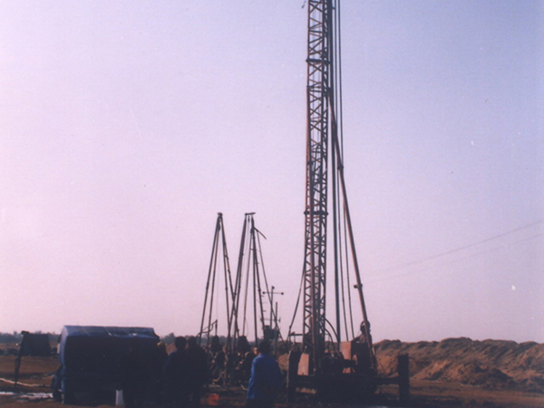 地?zé)峋@探 地?zé)峋@探